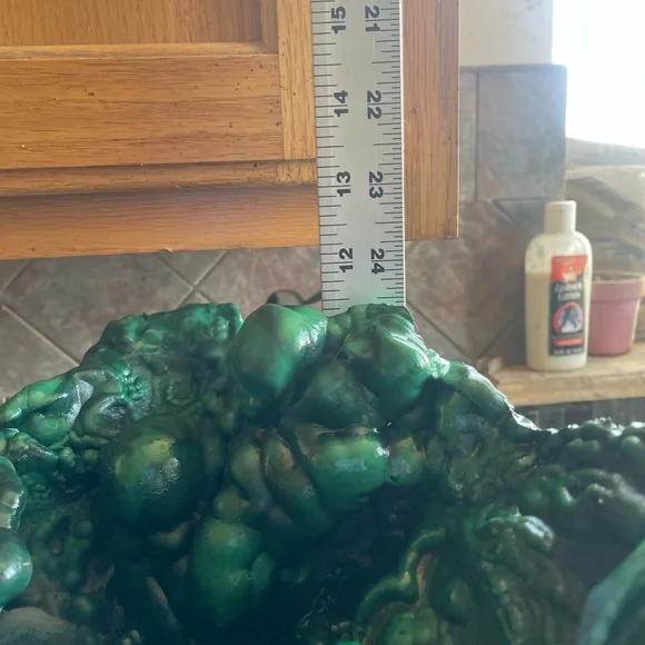 malachite,mineral crystal looks like has a vase like shape to it!One time offer - Picture 10 of 13